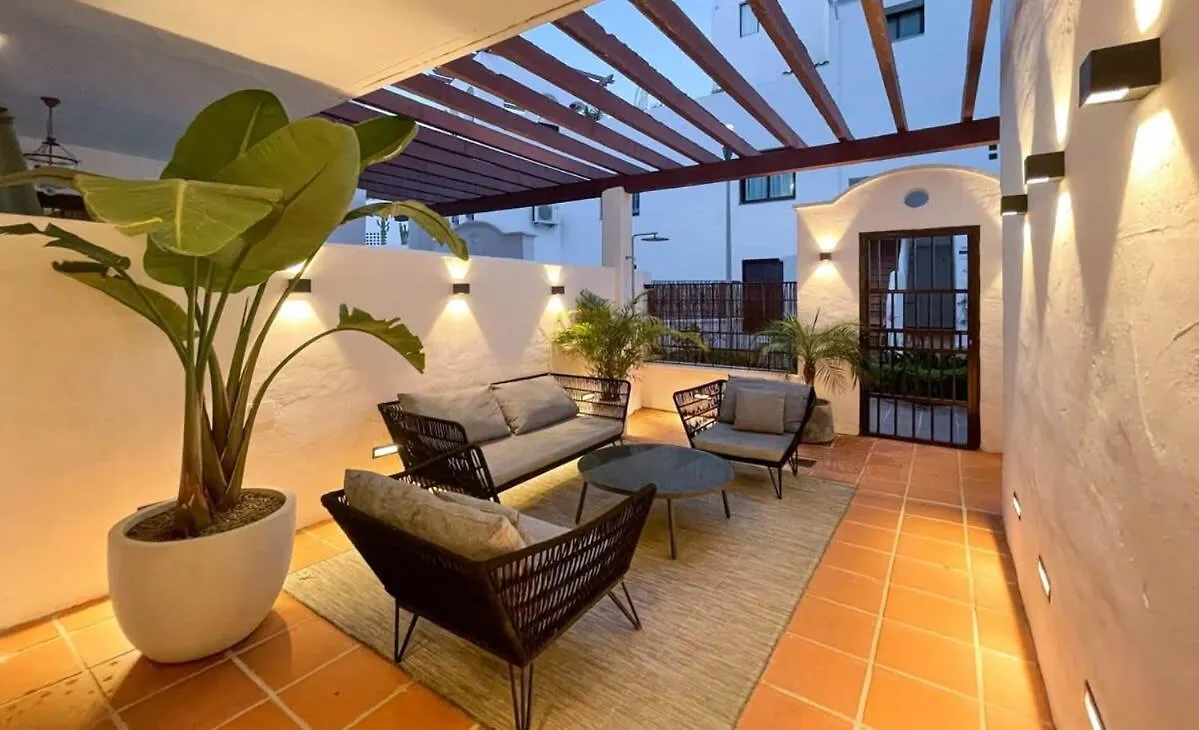 Apartment Maestranza Exclusive Townhouse Close To Puerto Banus With Bbq Pool Marbella